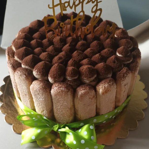 TORT TIRAMISU – GRAMAJ MIN. 1,5 KG – PRECOMANDA 48 DE ORE