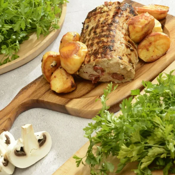 MUSCHI FILE DE PORC UMPLUT CU CARNATI DE PLESCOI SI CIMBRISOR 1kg